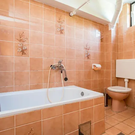 Martina By El-pi Tours Apartament *