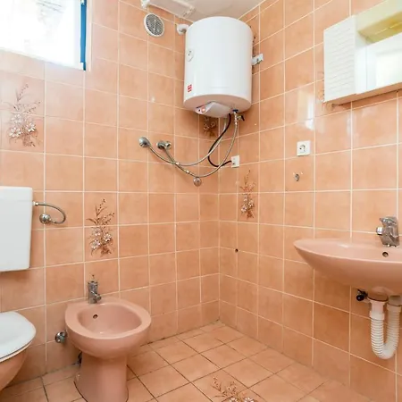 Martina By El-pi Tours Apartament *